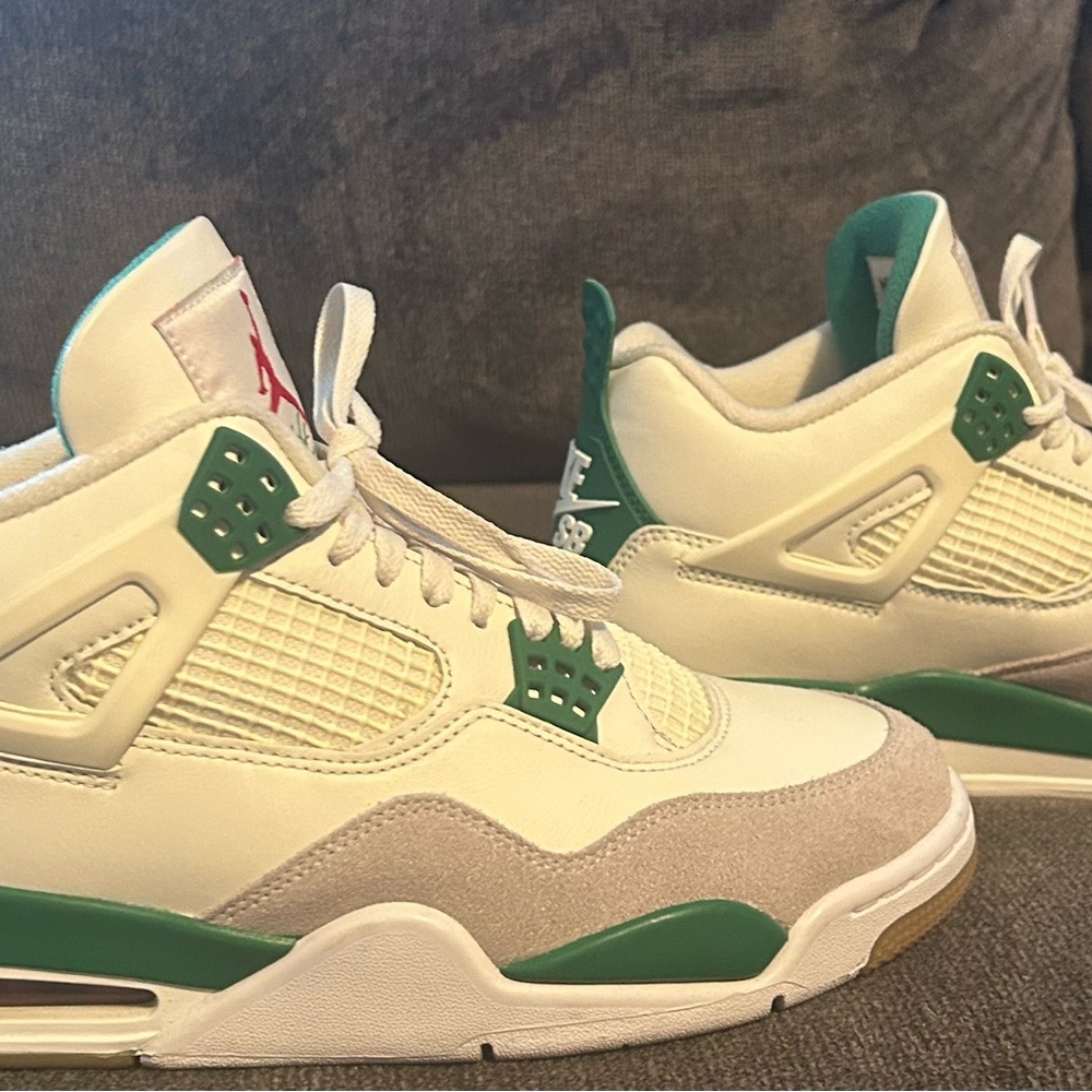 Air Jordan 4 Retro White and Green Sneakers